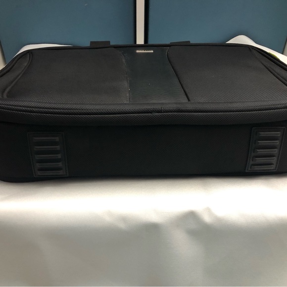 Bugatti briefcase 💼 - Picture 2 of 6